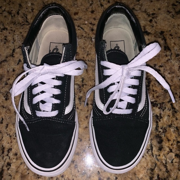 vans shoes at the mall